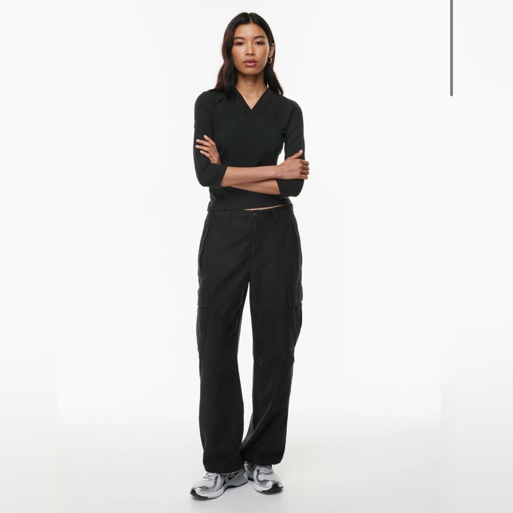 Aritzia new supply cargo pants